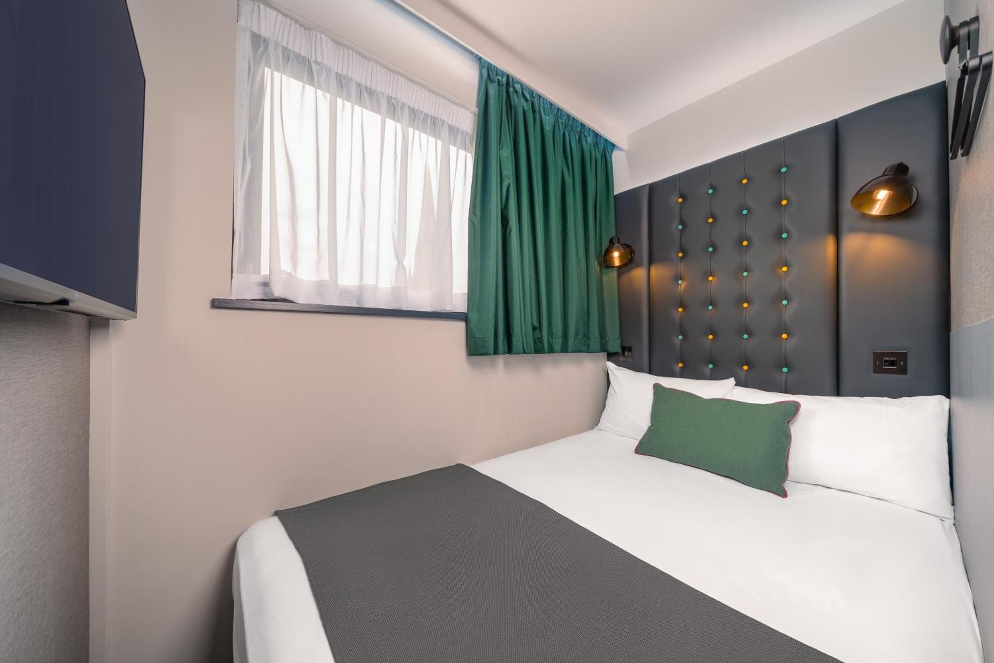 Hotel Point A Westminster London